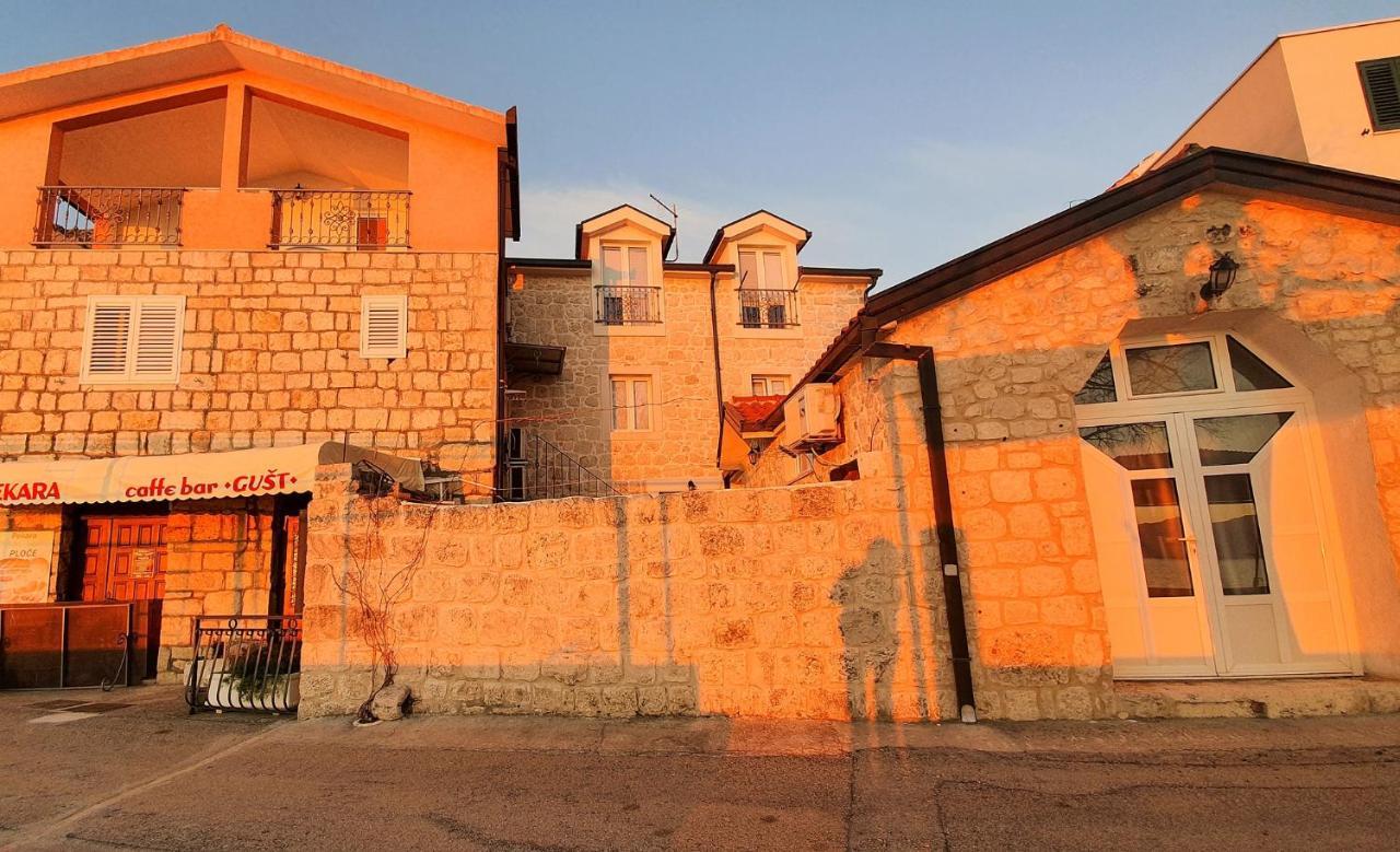 Apartmani Marina Gradac グラダツ エクステリア 写真